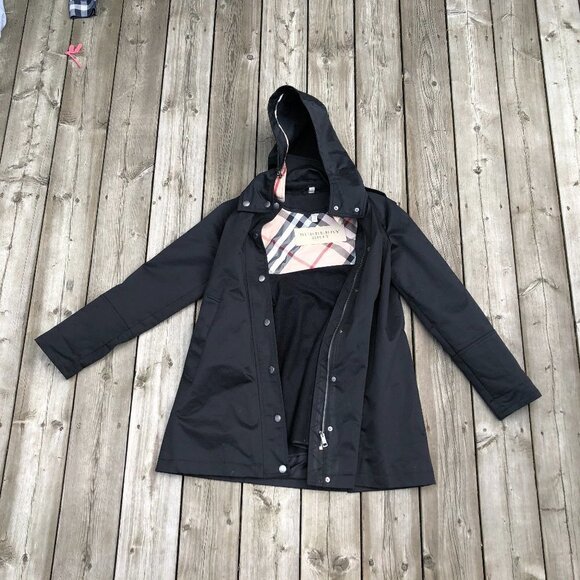 RARE Burberry Novacheck Jacket 3 in 1 - Jacket, Vest, Bomber Size 8 Black - Picture 1 of 16